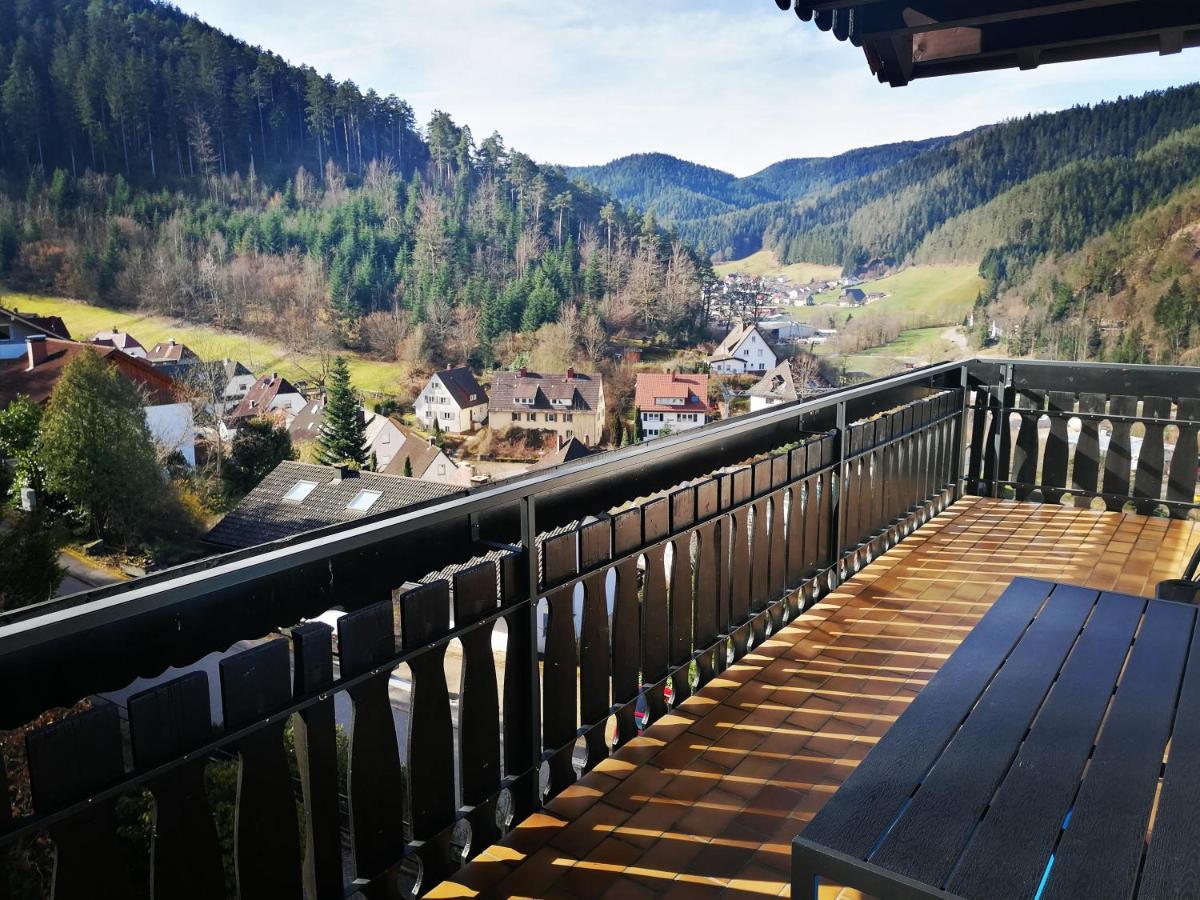 Villa Haus Schwarzwaldblick à Hornberg Extérieur photo